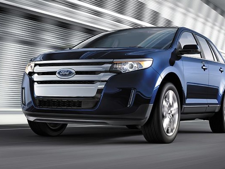 Руководство Ford приняло решение в Северной Америке отозвать почти сто тысяч автомобилей