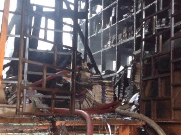 В Москве в результате пожара на складе погибли 17 человек (ФОТО)