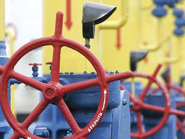 Для успешного отопительного сезона правительству придется откорректировать тарифы на газ — эксперт