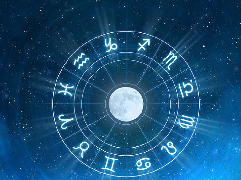 Сентябрьские затмения принесут перемены в жизнь Дев и Рыб &#8212; астролог