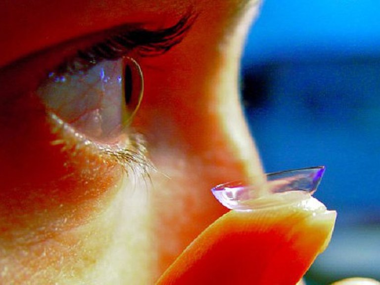 Офтальмологи разработали лечебные линзы для борьбы с глаукомой (ФОТО)