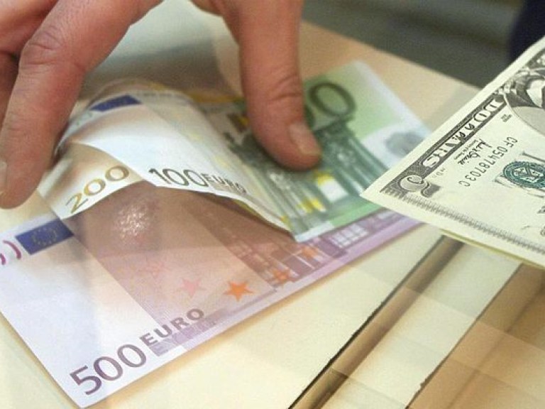Курс евро 5 сентября взлетел до отметки в 30 гривен