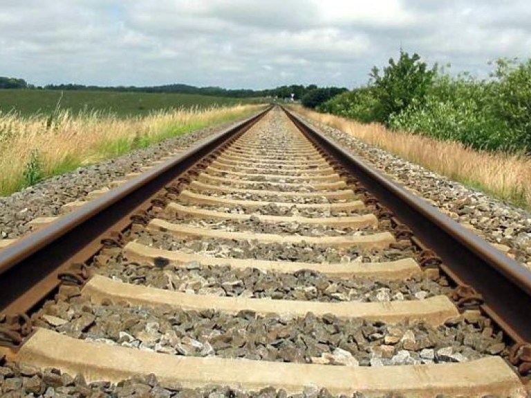 На переговорах в Минске договорились о запуске двух железнодорожных направлений в зоне АТО