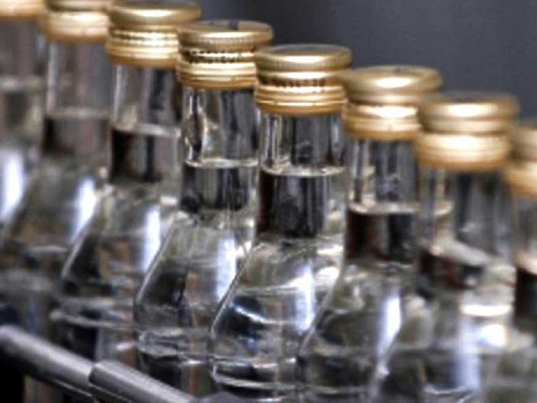 Рада планирует отменить лицензии на импорт и экспорт алкоголя и табака