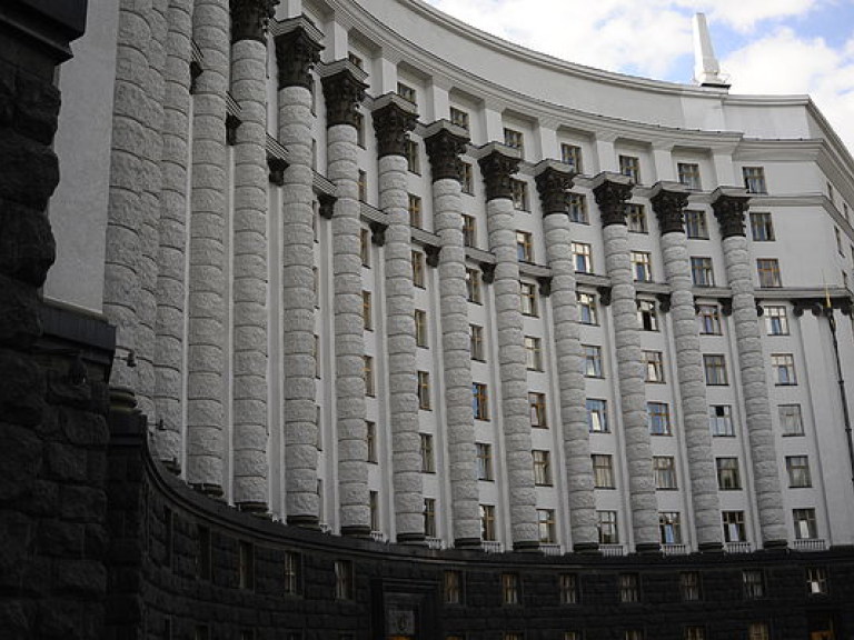 Кабмин одобрил законопроект об ограничении ввоза в Украину печатной продукции из РФ и Крыма