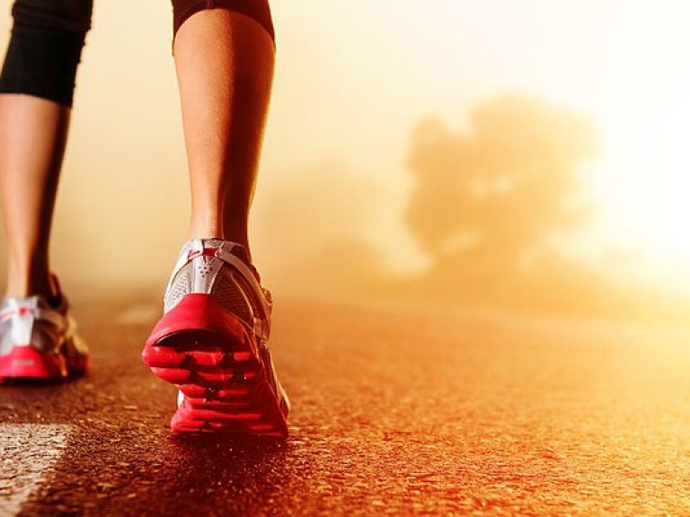 Бег на марафонские дистанции повреждает сердце — исследование