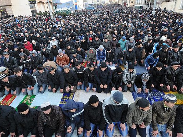 Мусульмане всего мира отмечают Курбан-байрам