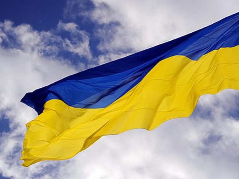 Дешевую отечественную одежду шьют из самых худших тканей — эксперт