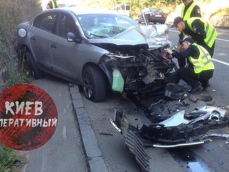 В ДТП под Киевом погиб водитель Renault (ФОТО)