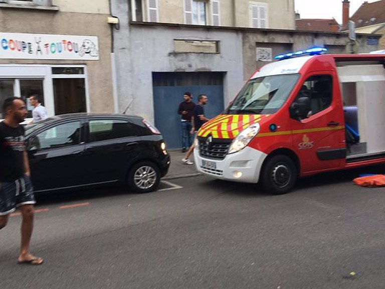 Во французском Дижоне прогремел взрыв в доме, большое количество раненых (ФОТО)