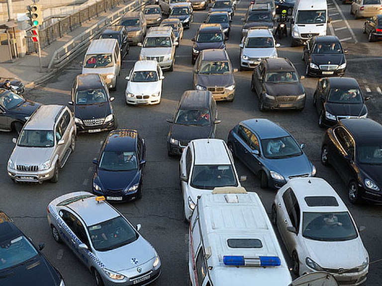 В Киевсовете назвали причины частых пробок на столичных дорогах