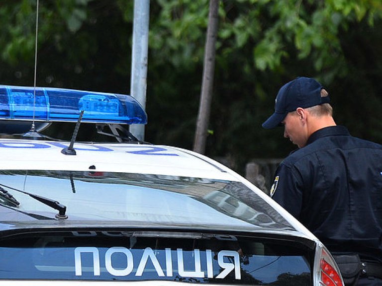 Неизвестные обстреляли дом пограничника из Чопского отряда и подожгли машину сотруднику Мукачевского погранотряда