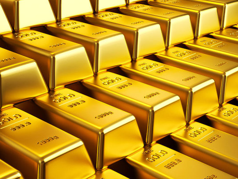 Мировые цены на золото выросли