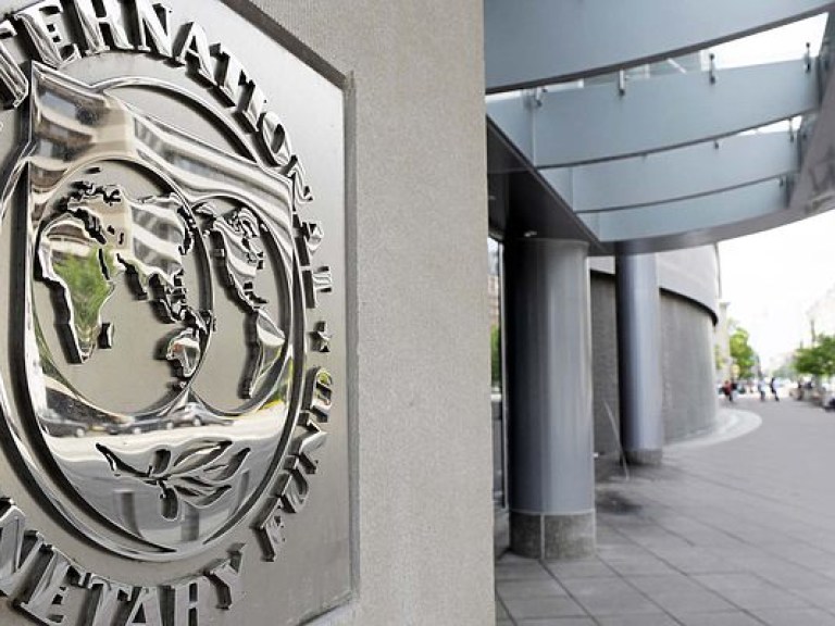Экономист: Пессимистичный прогноз МВФ по поводу падения курса гривны обоснован