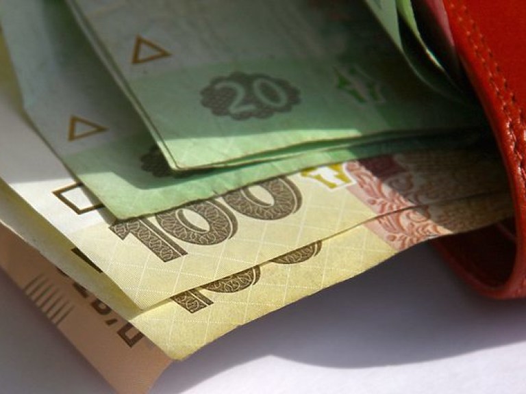 Долги по зарплате в Украине в августе сократились до 1,9 миллиарда гривен