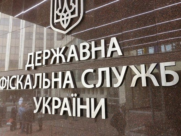 В Сумской области налоговики изъяли партию контрафактного алкоголя стоимостью более 100 тысяч гривен