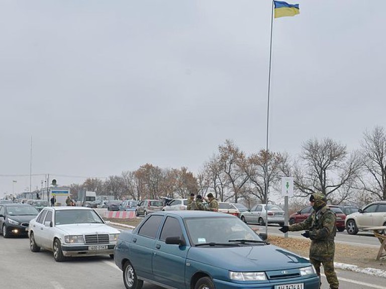 С начала года линию разграничения на Донбассе пересекли более 5 миллионов человек
