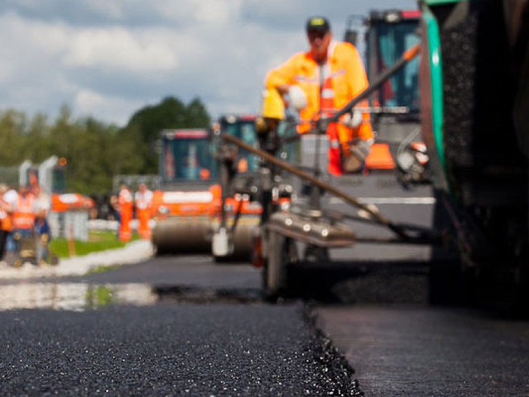Рада хочет финансировать ремонт дорог за счет акциза и ввозной пошлины
