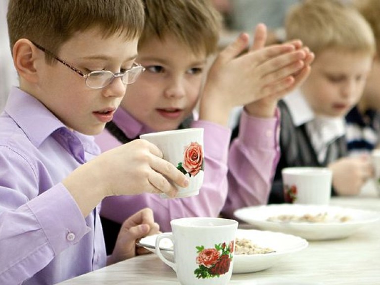 В николаевском детсаду отравились пятеро детей, трое госпитализированы