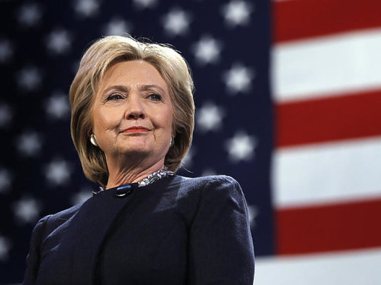 У Клинтон сегодня больше шансов стать президентом США – политолог