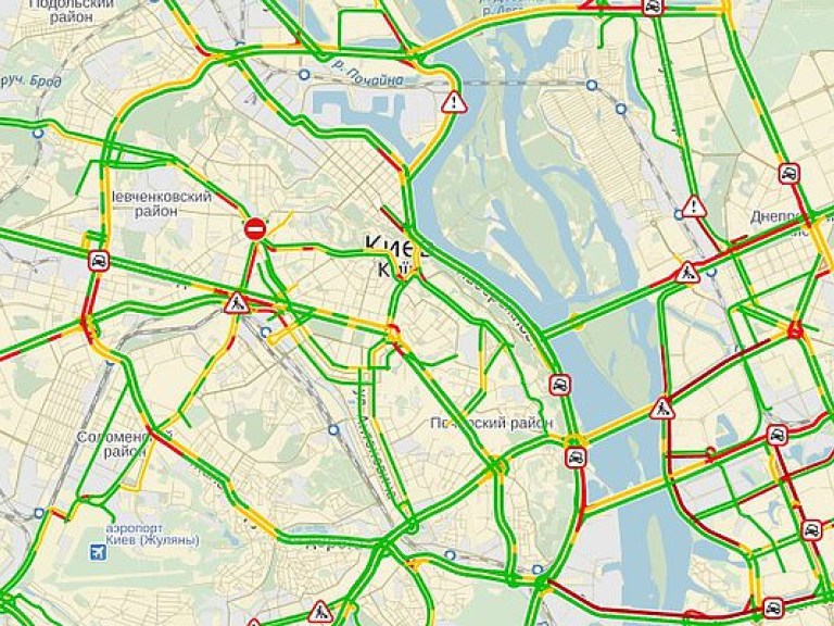 Уровень пробок на столичных улицах оценивается в 6 баллов (КАРТА)