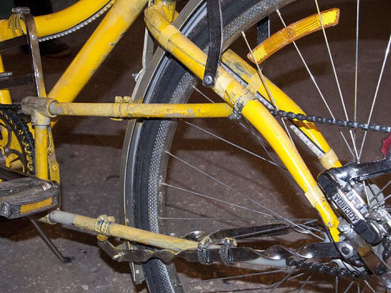В Хмельницкой области женщина-водитель сбила велосипедистку