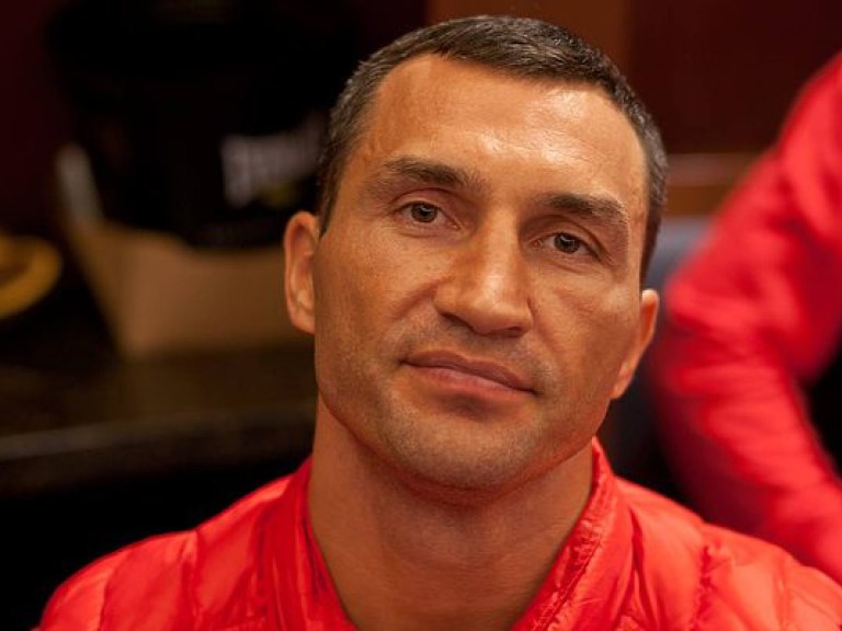 Кличко проведет бой 10 декабря, соперник не назван