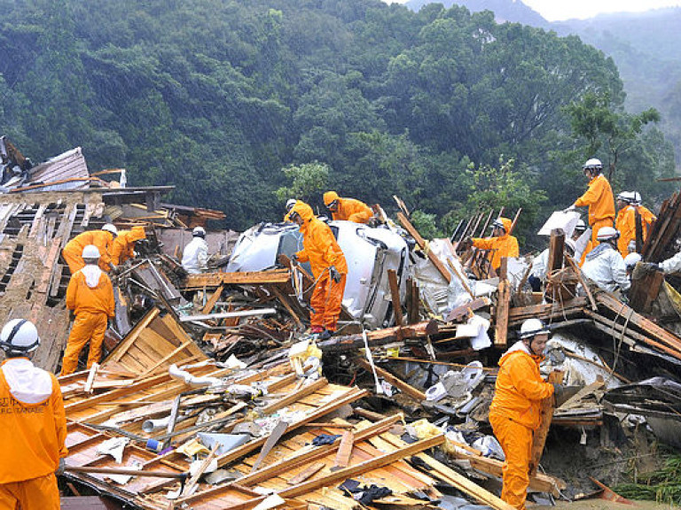 Во Вьетнаме в результате тайфуна погибло более двадцати человек