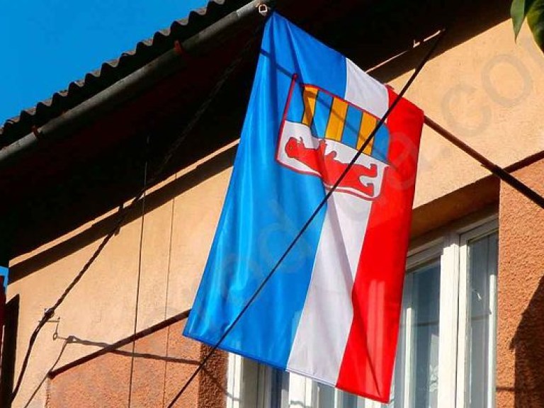 Закарпатский облсовет проголосовал за самостоятельную внешнеэкономическую политику и имплементацию референдума 1991 года об автономии