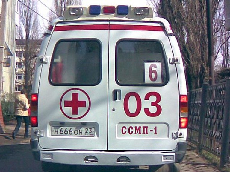 В Киеве мужчина попал под поезд