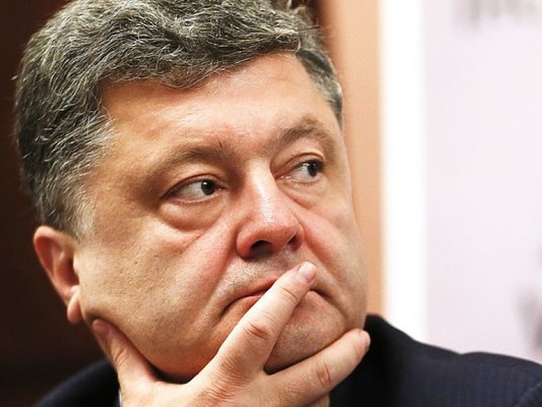 Эксперт рассказал, для чего Порошенко обновил состав Нацсовета реформ