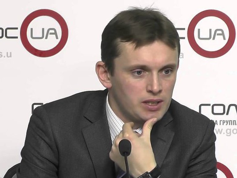 Луценко создал новое управление в ГПУ под руководством Басова, чтоб оттеснить неудобного Горбатюка – политолог