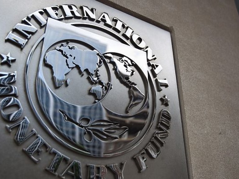 МВФ призвал украинскую власть сохранить независимость НБУ
