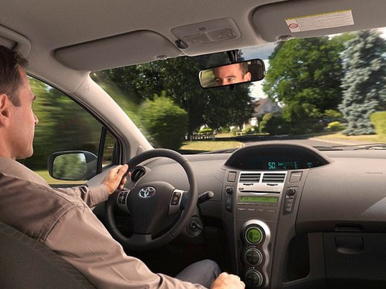 Сегодня День автомобилиста и дорожника