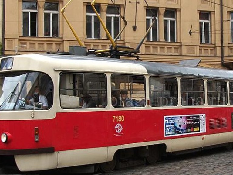 В Одессе в трамвае умер мужчина