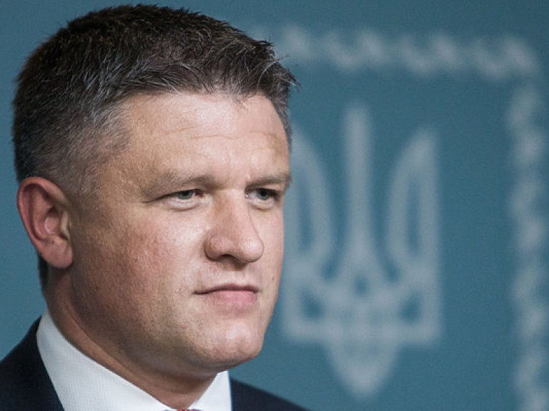 Замглавы АП уверяет, что е-декларирование будет введено для всех украинцев