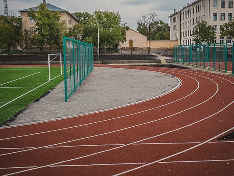 В Запорожской области на школьном стадионе прогремел взрыв