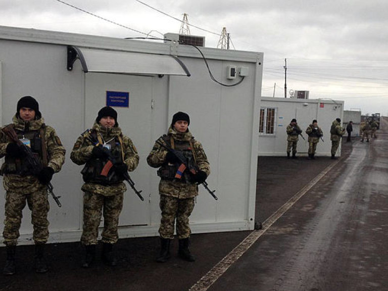 За сутки КПВВ на Донбассе пересекли 3,2 тысячи авто — ГПСУ