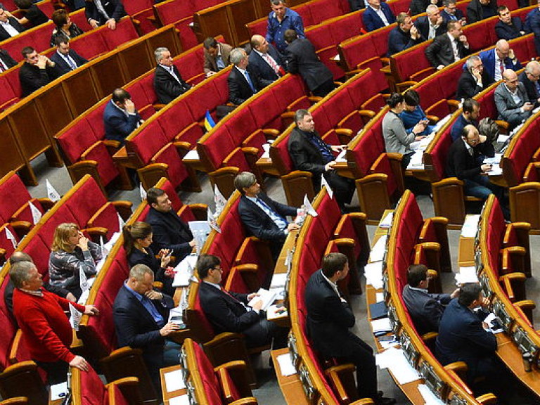 Рада приняла закон о реструктуризации задолженности предприятий ТКЭ и водоснабжения