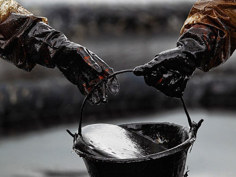 Цена нефти Brent оценивается ниже 47 долларов за баррель