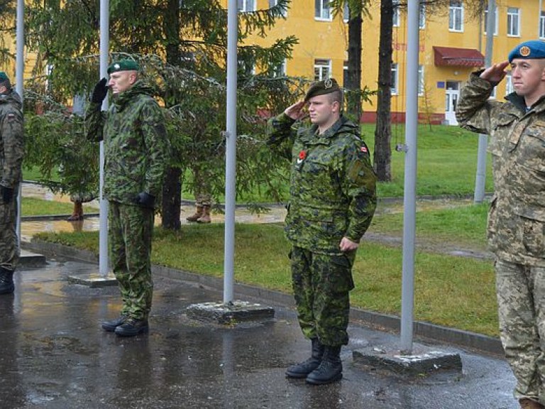 Во Львовской области стартовали международные военные учения «Кленовая арка-2016» (ФОТО)
