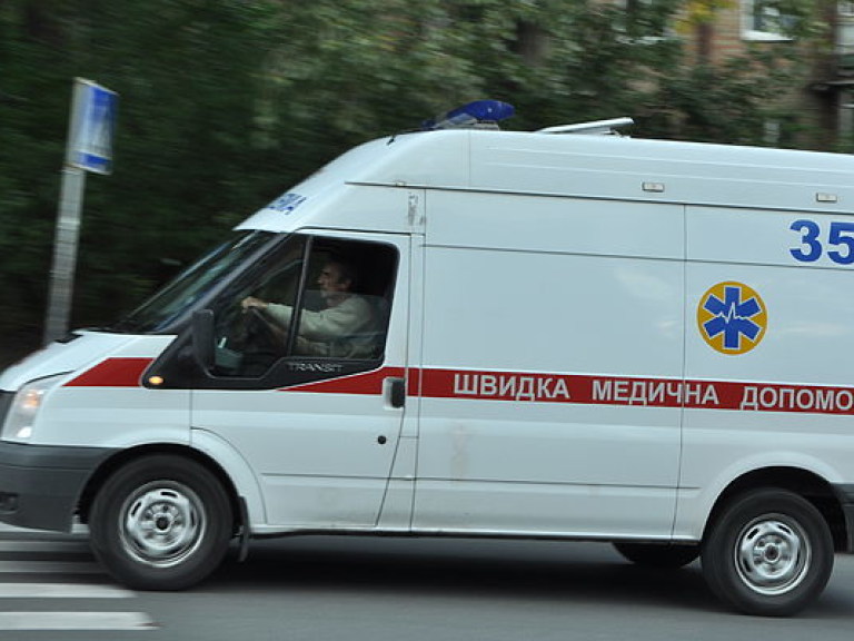 В Василькове водитель легковушки сбил девушку, а через минуту его самого переехал автомобиль (ФОТО)