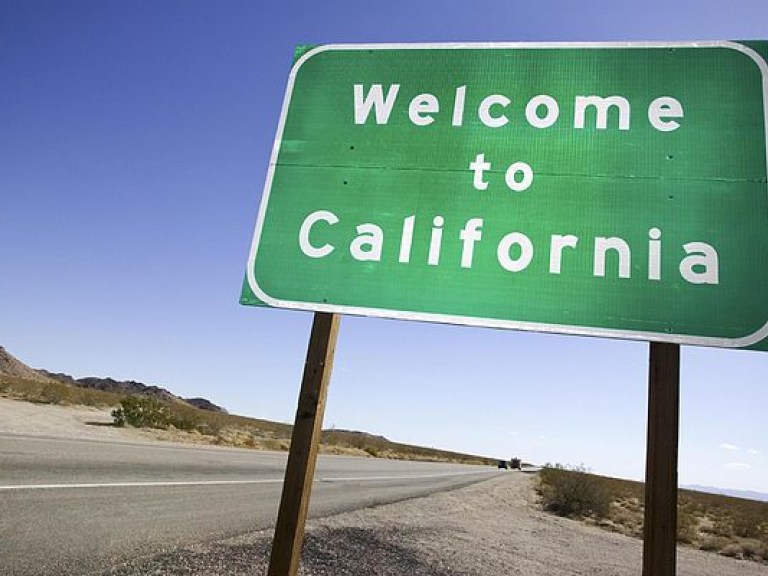Жители Калифорнии запланировали референдум о выходе из состава США