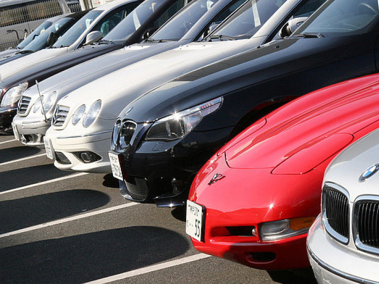 Производство автомобилей в Украине продолжает падать, растет спрос на машины с пробегом – эксперты