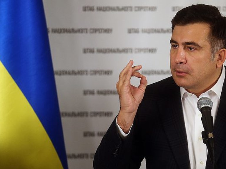Саакашвили прокомментировал отставку Деканоидзе