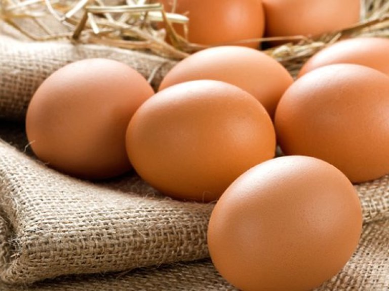 Резкий рост цен на яйца вызвал подозрения у АМКУ