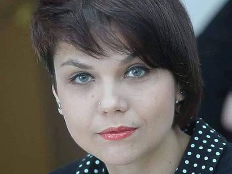 Деканоидзе осознала провал своей работы и поспешила уйти сама, чтобы не уволили с позором – политолог