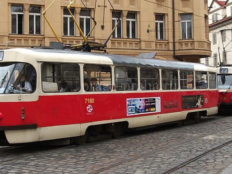 С сегодняшнего дня в Киеве временно отменяют трамвайные маршруты № 12, 17 и 19
