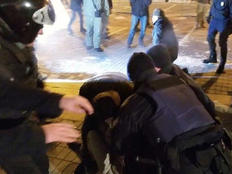 Столкновения перед началом концерта Потапа и Насти в Киеве: как это было (ФОТО, ВИДЕО)