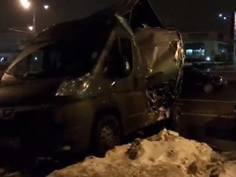 Украинец на грузовике в Москве протаранил шесть автомобилей (ФОТО, ВИДЕО)